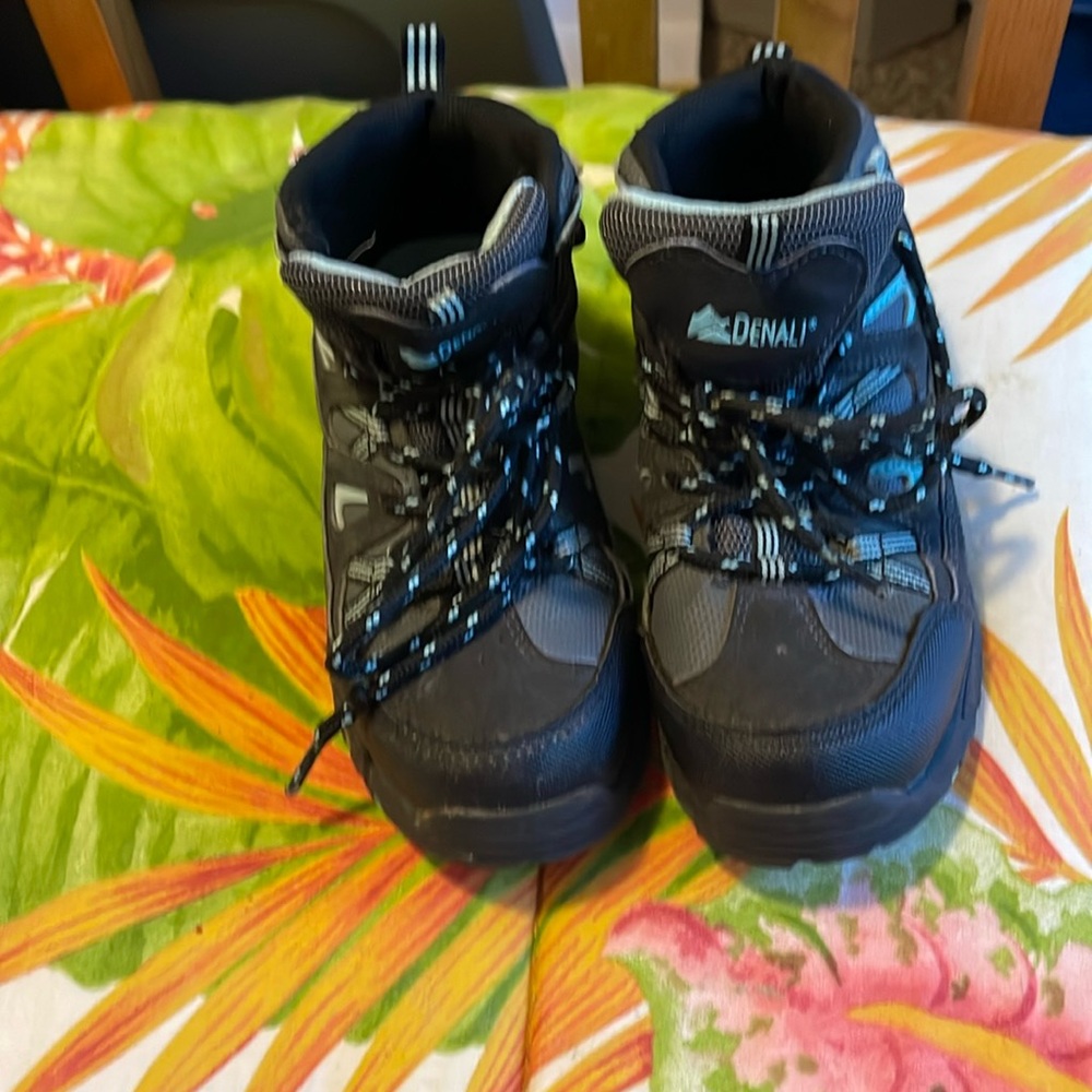 Denali girls, hiking shoes